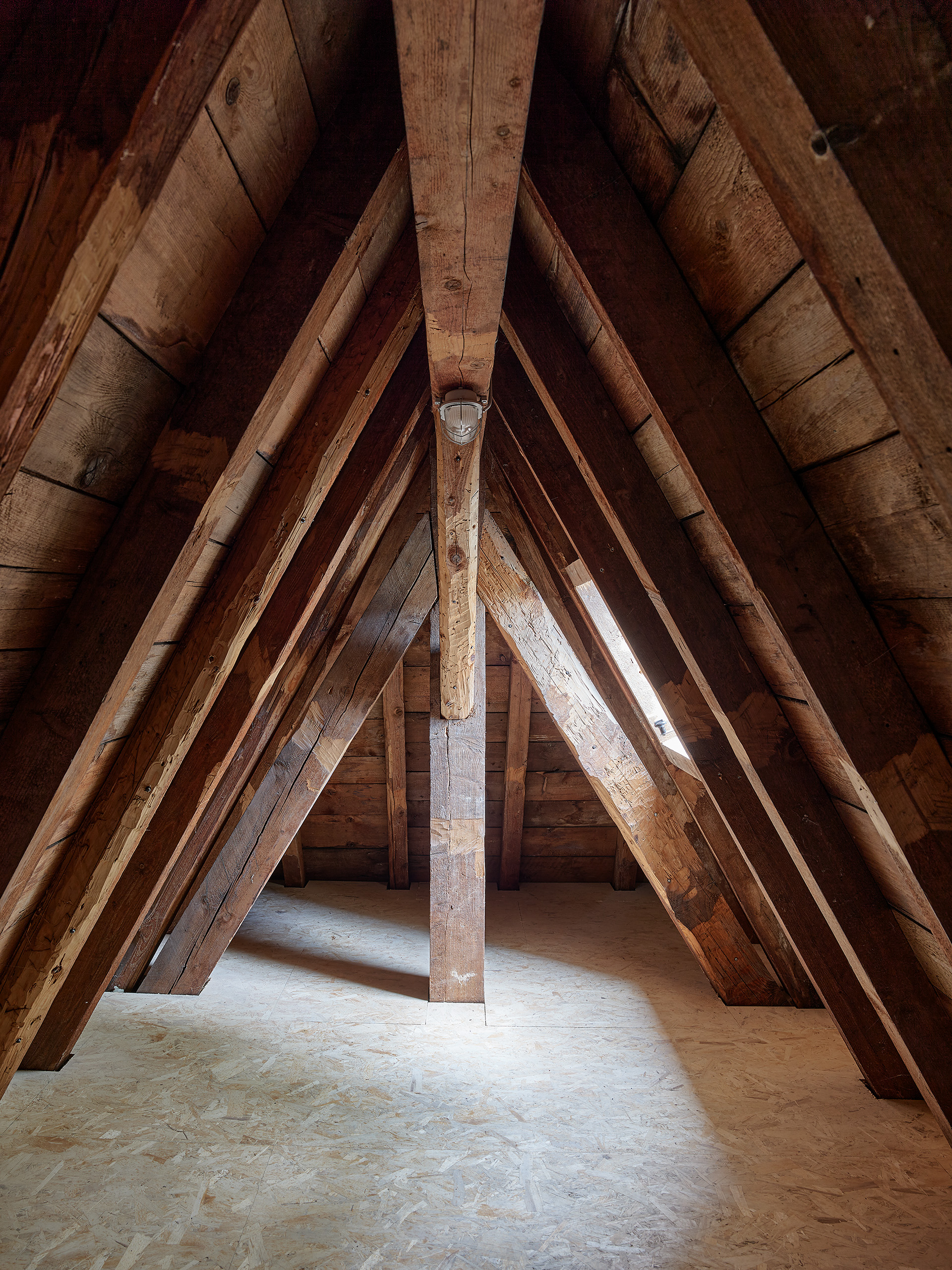 Ahp0069 AIQ4 009133 J2560